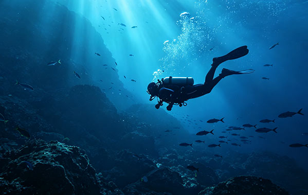 From Depth to Recovery: Hyperbaric Oxygen Chambers in Professional Use